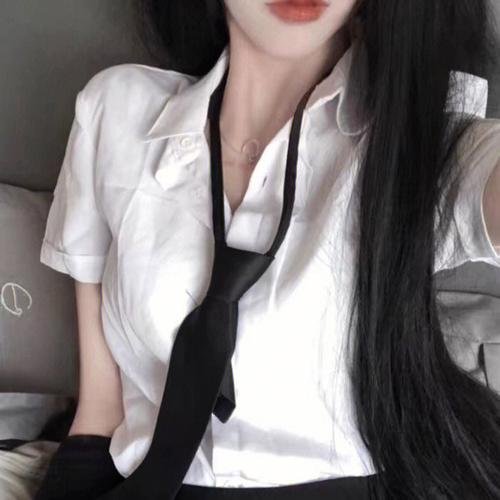 操纵 海报